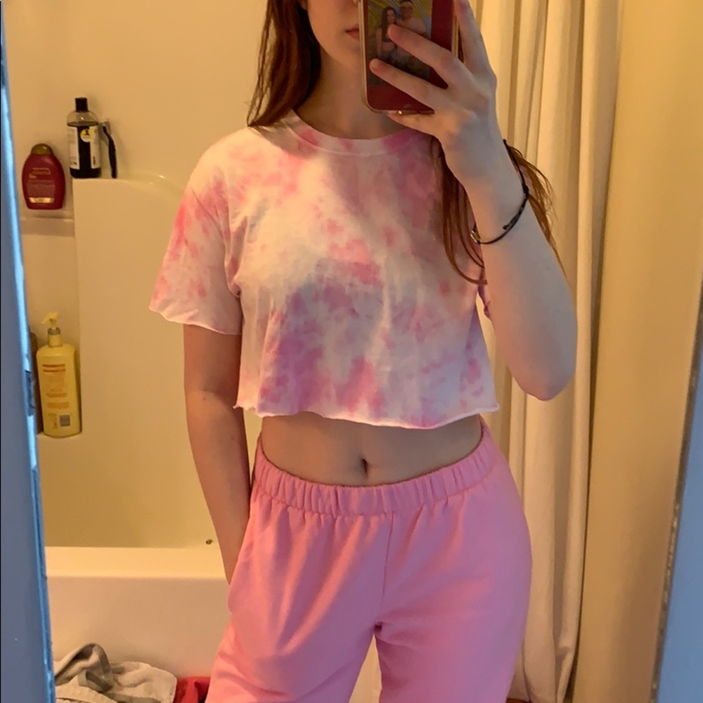 tie dye crop top
